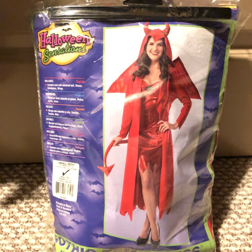 Red Devil Sexy Halloween Costume Small New